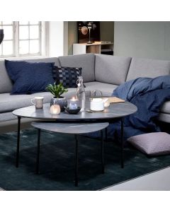 Katrine sofabordssæt i trekant design.