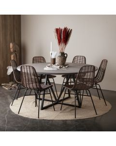 Rundt spisebord ZET i skandinavisk design fra Kristensen & Kristensen.