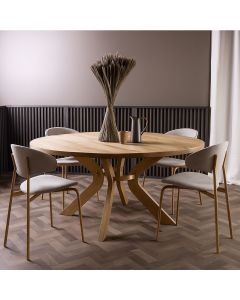 Rundt spisebord Sydney fra Kristensen og Kristensen i naturolieret egetræ.