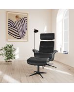 Golf lænestol med skammel i sort semi-anilin læder.