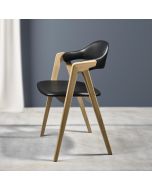 Titan spisebordsstol i sort læder.